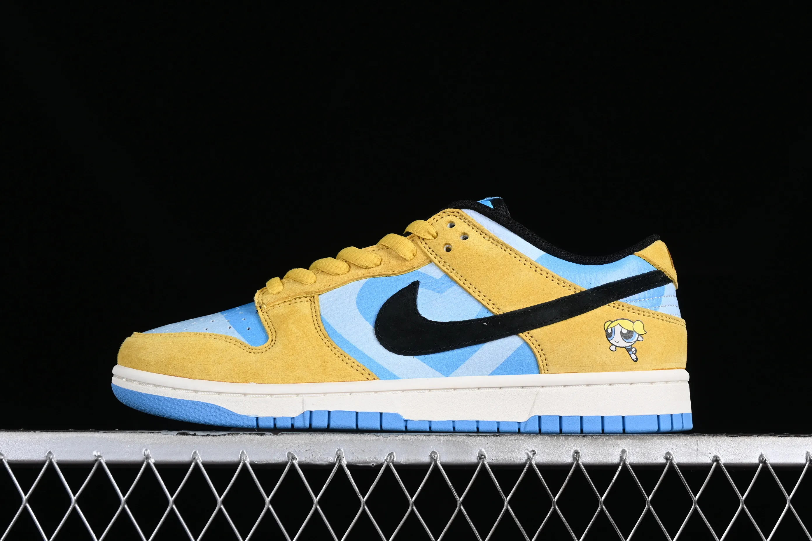 All categories Nk SB Dunk Series Nk SB Dunk Low High-end customized low-top sneakers The Powerpuff Girls x Nk Dunk SB Low Powerpuff Girls joint blue and yellow SB low-top casual sneakers GP5532-061